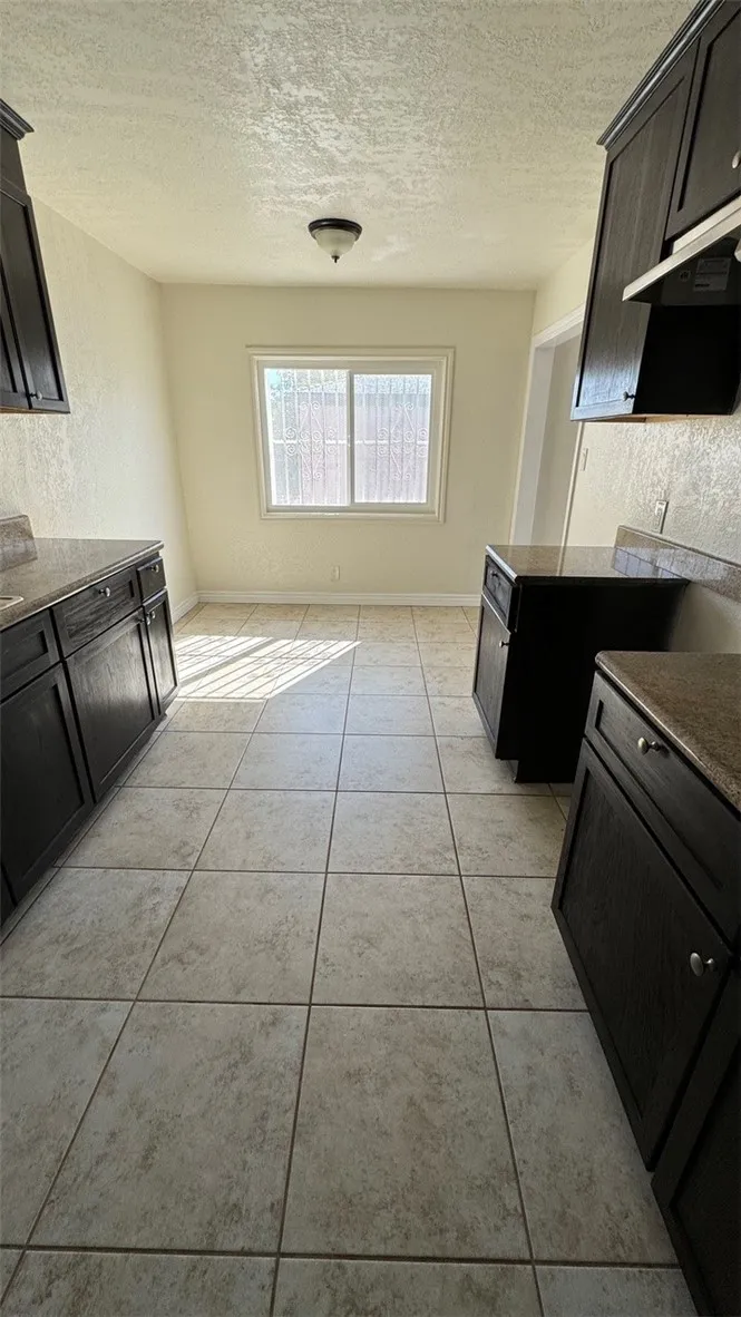 Unit 4 Kitchen