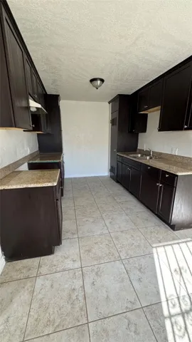 Unit 4 Kitchen