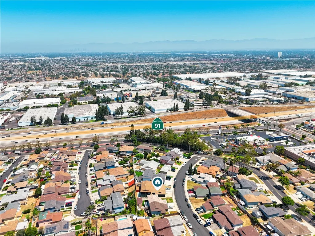 Easy Access to the 91 Freeway
