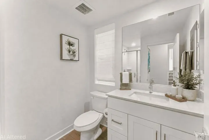1st Floor Bathroom