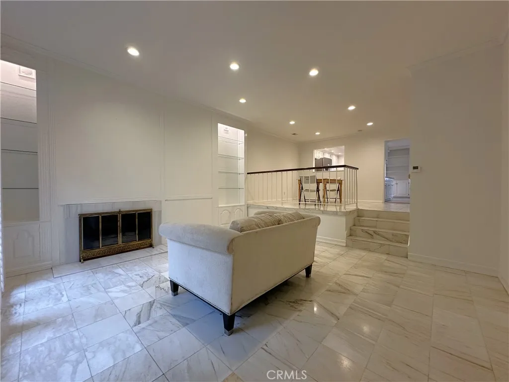 938 Palo Verde, Long Beach, California 90815 — photo 4