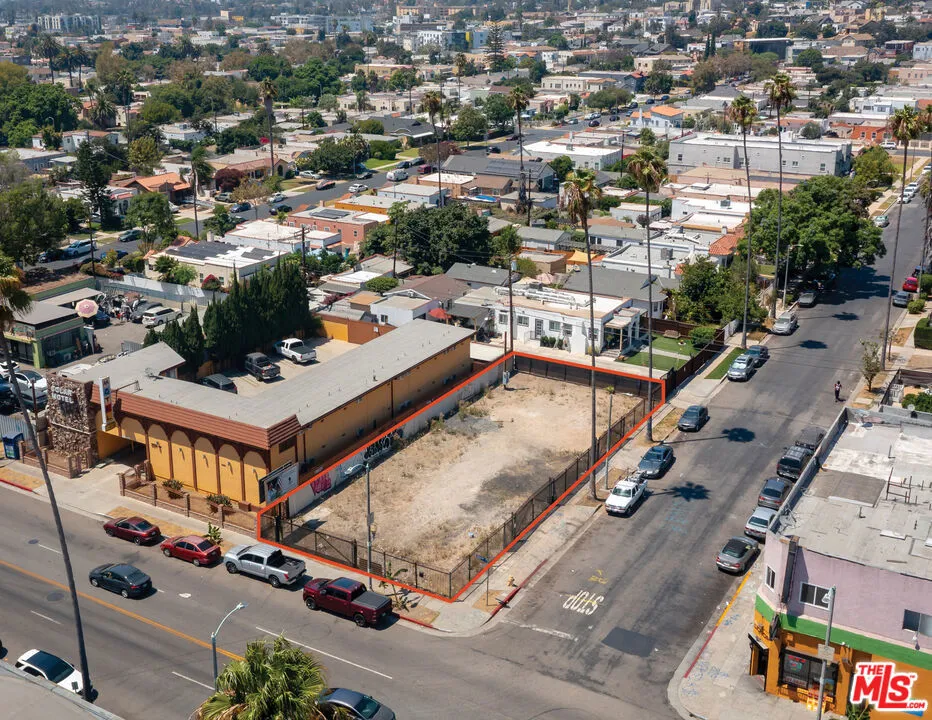2901 W Jefferson Blvd