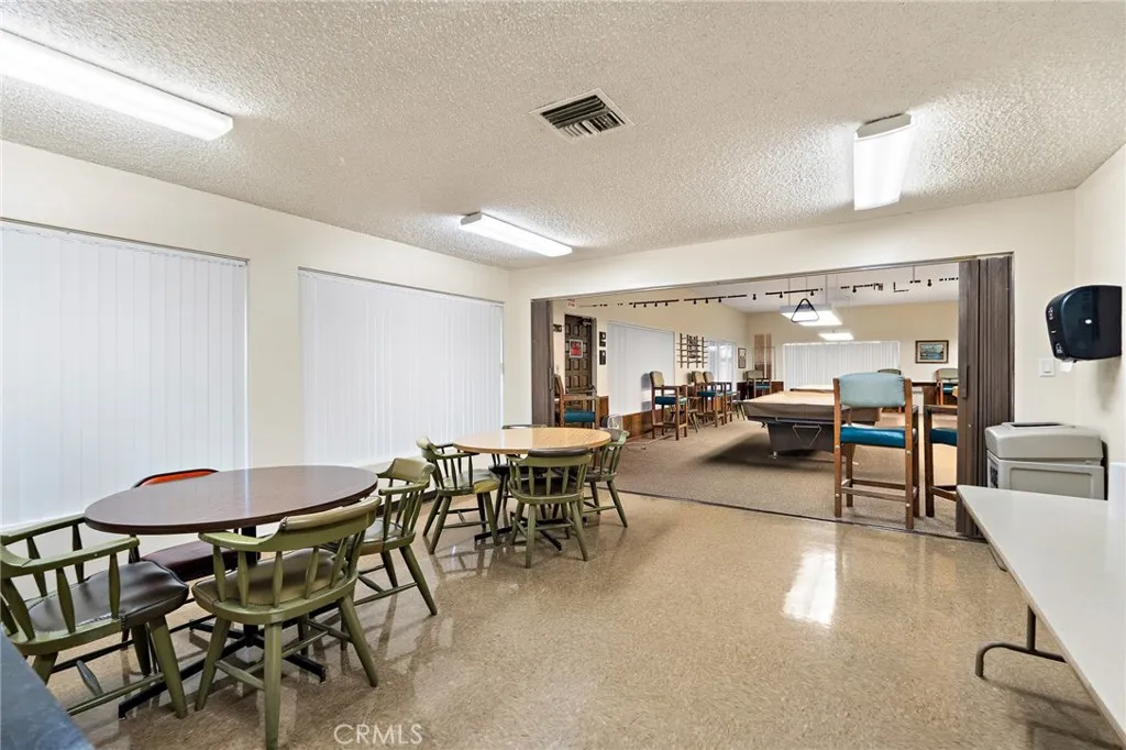Community Card Room