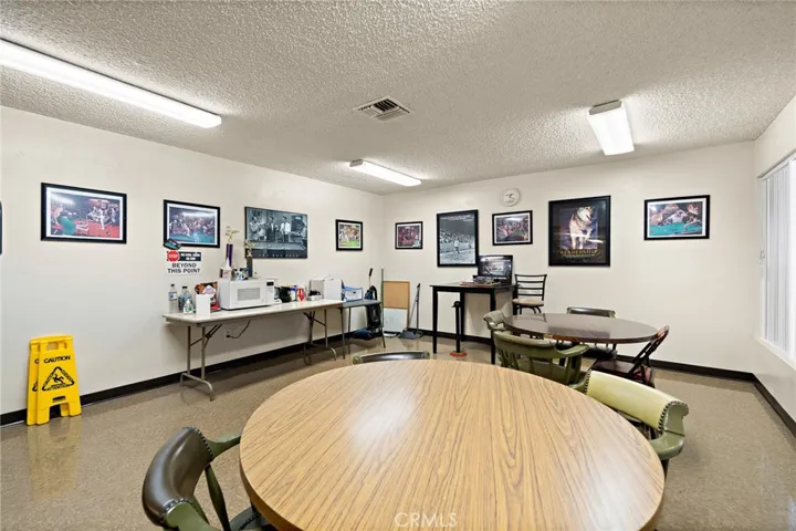 Community Card Room