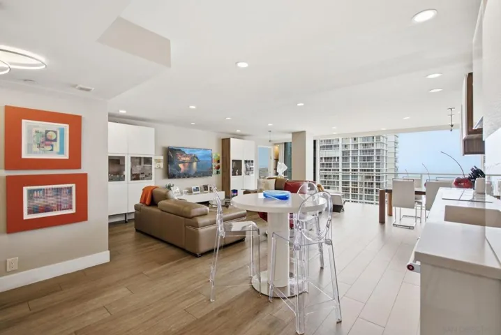 1750 Avenida Del Mundo 1008, Coronado, California 92118 — photo 5