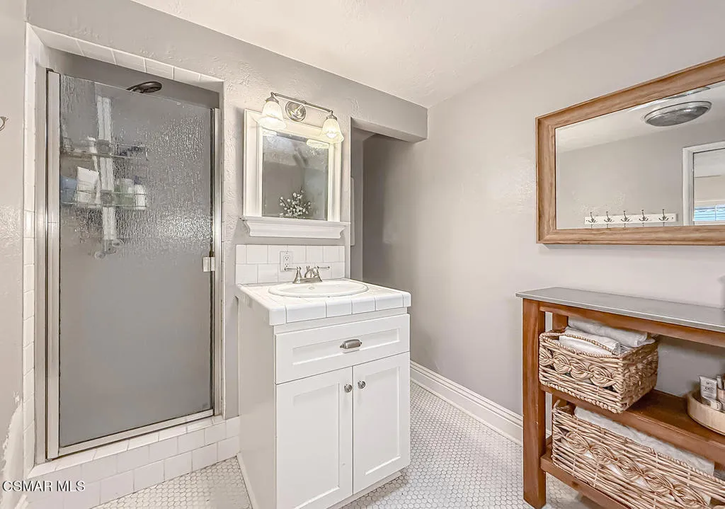 gPrimary Bedroom Suite4