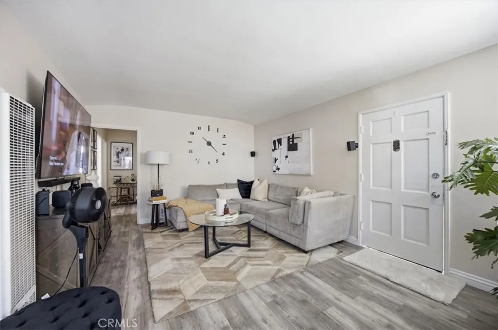 2441 Cedar Avenue, Long Beach, California 90806 — photo 5