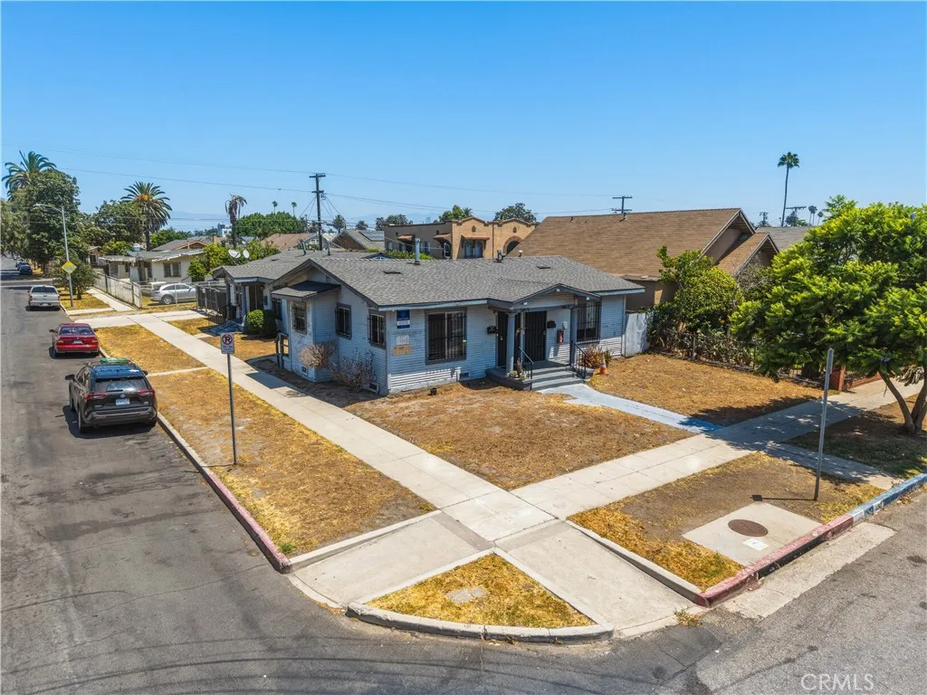 1457 W 52nd, Los Angeles, California 90062 — photo 5