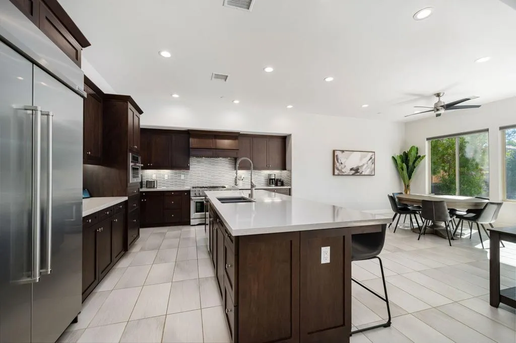 18-web-or-mls-NMFourSeasons_OPMG_1125_01