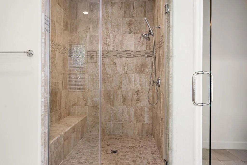 45-web-or-mls-NMFourSeasons_OPMG_1125_04