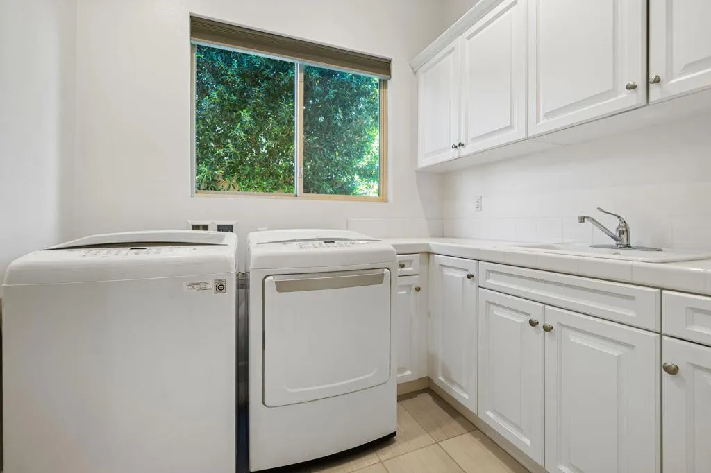 54-web-or-mls-NMFourSeasons_OPMG_1125_05