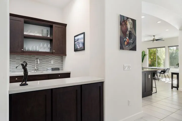 53-web-or-mls-NMFourSeasons_OPMG_1125_05
