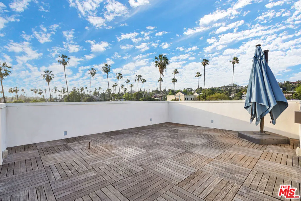 Private Roof Top Private Roof Top