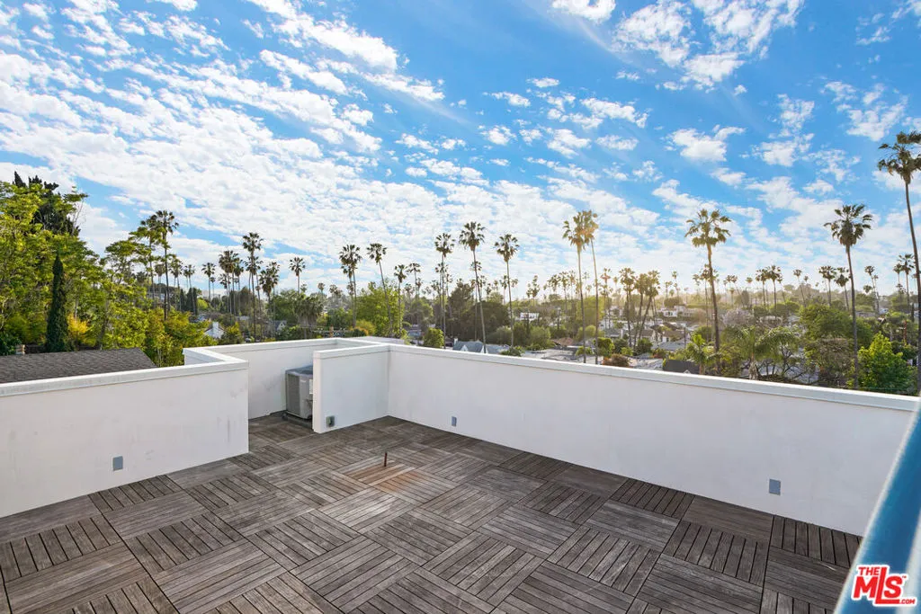 Private Roof Top Private Roof Top