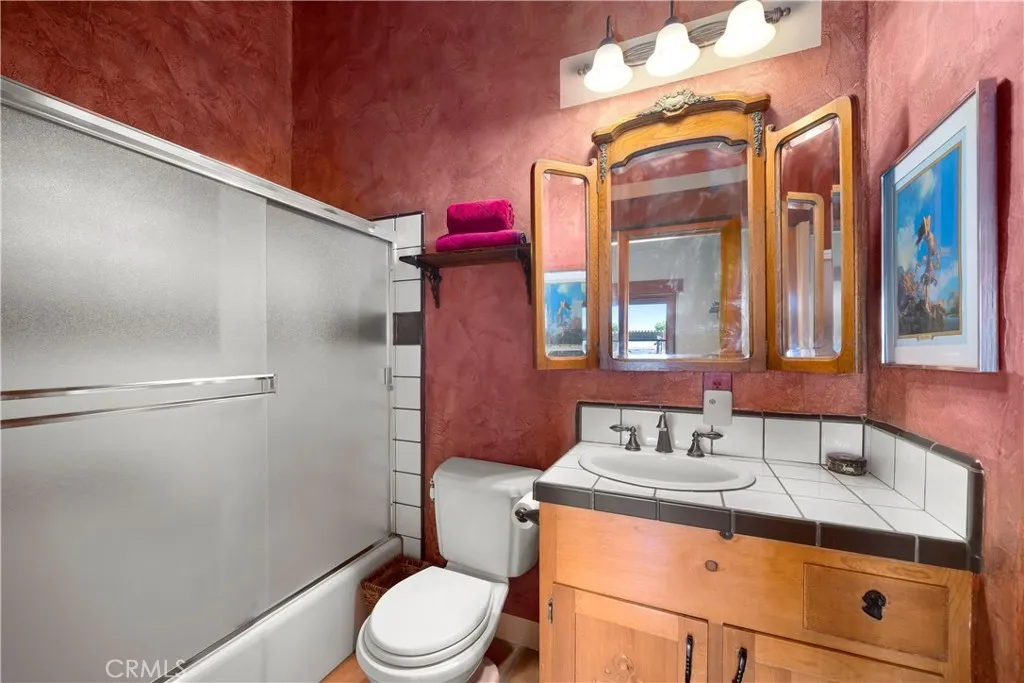 Guest bathroom Guest bathroom