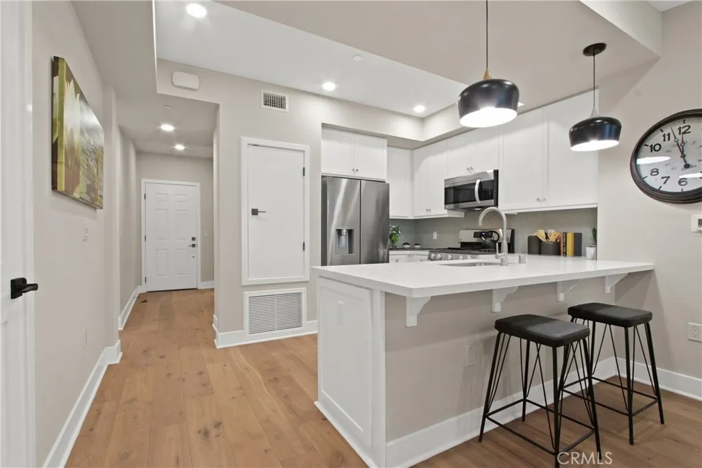 927 Deep Valley Dr