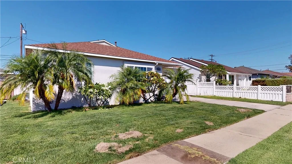9955 Maplewood, Bellflower, California 90706 — photo 4