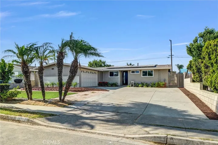 Beauiful curb appeal