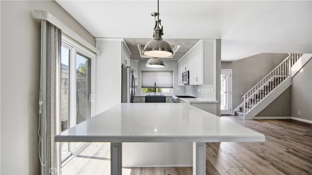 Large kitchen island in remodeled kitchen Large kitchen island in remodeled kitchen