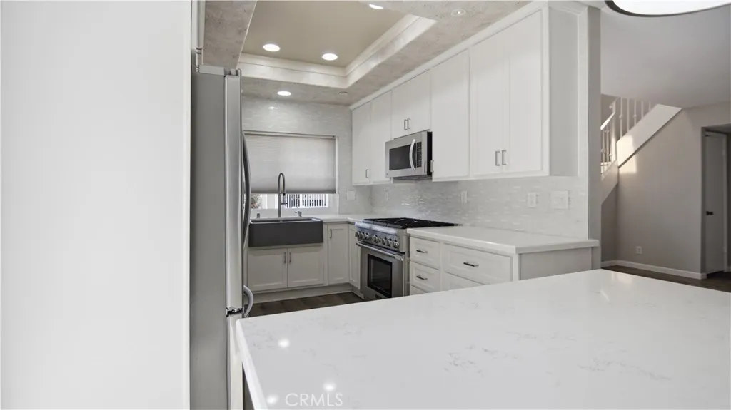 remodeled kitchen with 6 burner gas stove & oversized oven remodeled kitchen with 6 burner gas stove & oversized oven