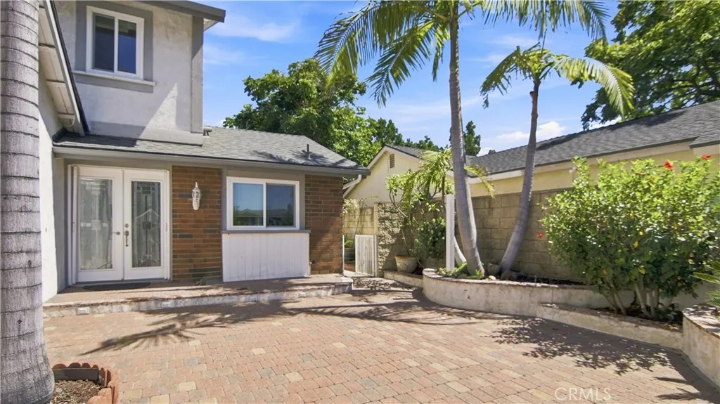 24092 Hurst Drive, Lake Forest, California 92630 — photo 4
