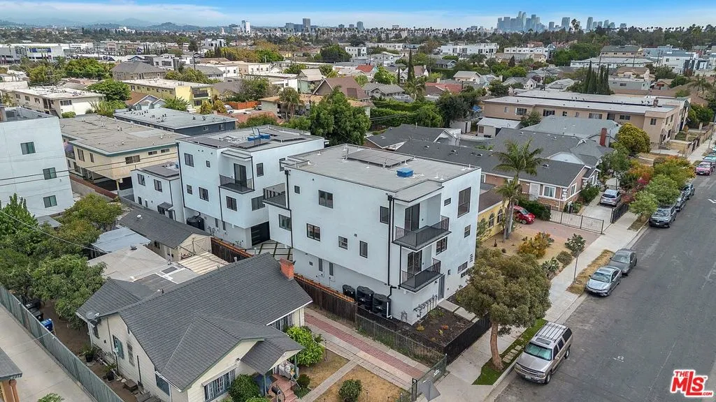 4703 Saturn Street, Los Angeles, California 90019 — photo 4