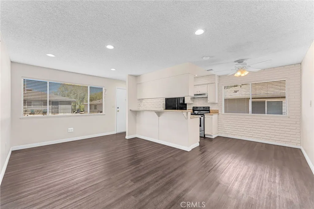 128 Stillman Way 4, Upland, California 91786 — photo 5