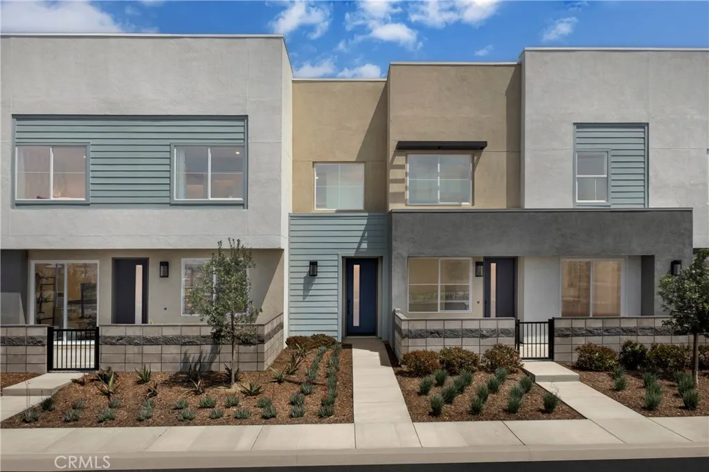 3681 S. Eichler Paseo 7