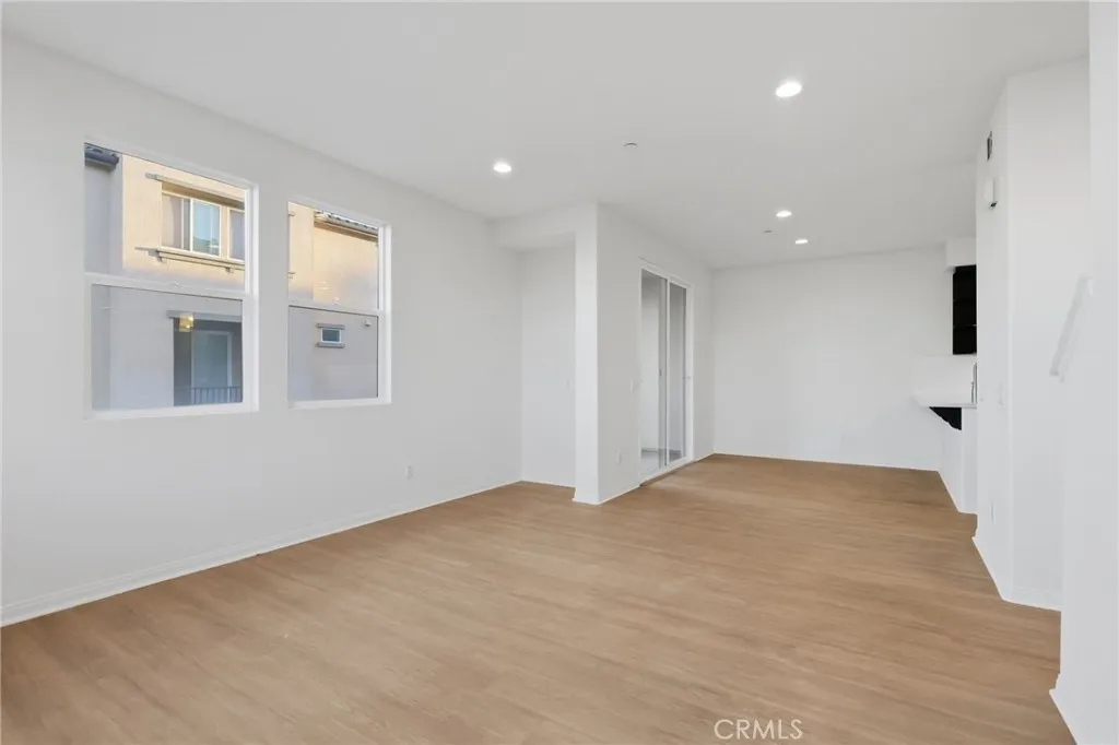 15310 Jasmine 101, Gardena, California 90249 — photo 5