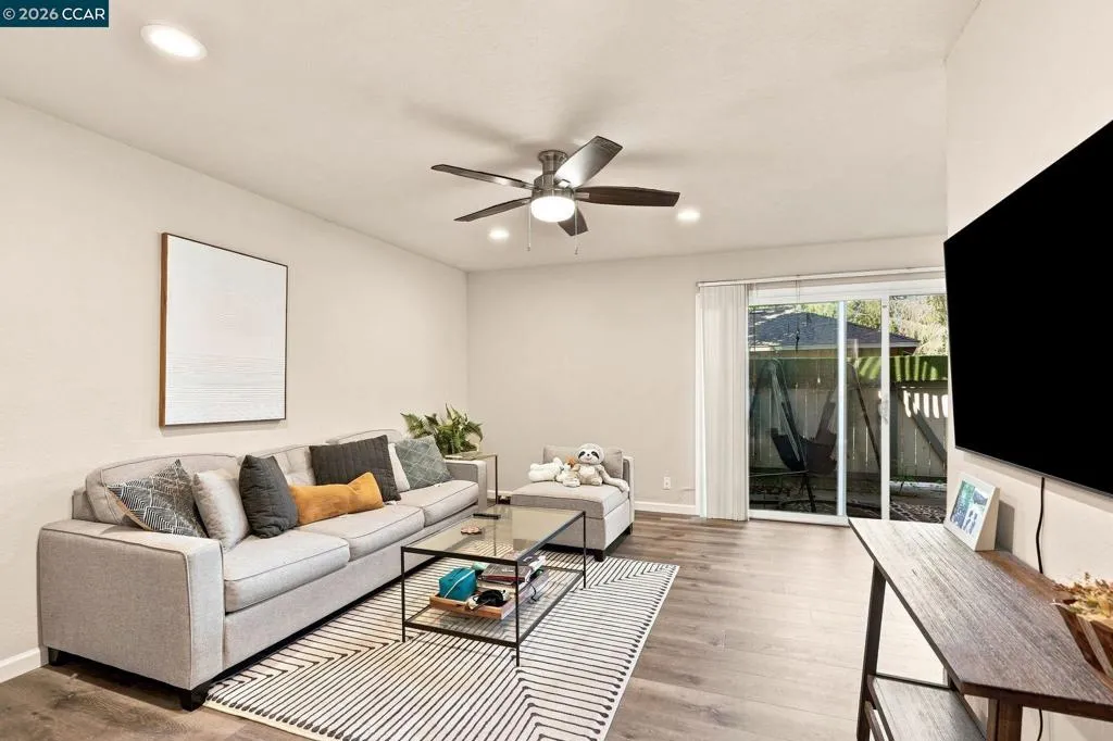 2890 Treat Blvd 39, Concord, California 94518 — photo 4