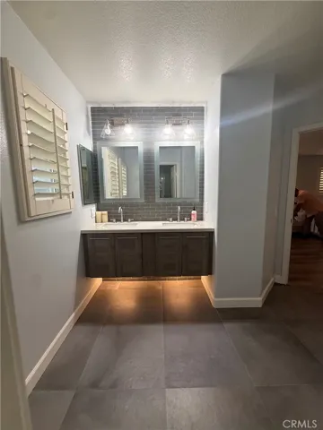 dual vanity