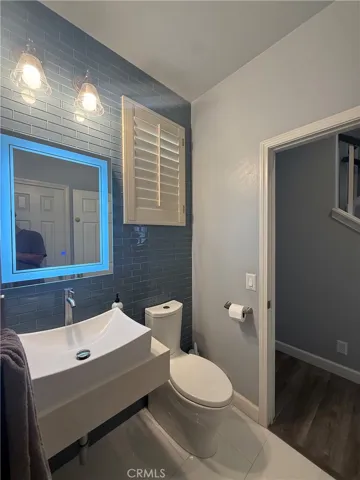 bathroom upstairs