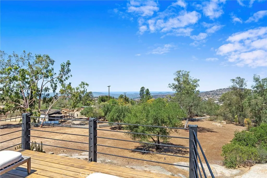 23541 Old Wagon, Escondido, California 92027 — photo 5