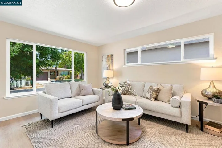 215 W 12th Street, Pittsburg, California 94565-2462 — photo 5