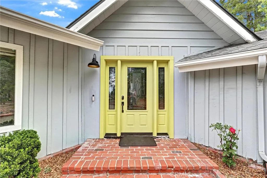 30396 Live Oak Dr
