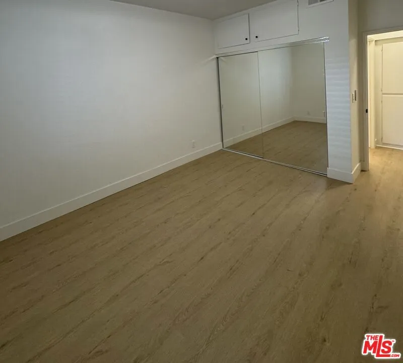 Bedroom 2 interior Angle