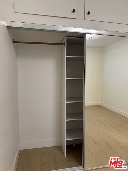 Custom Closet Organizers