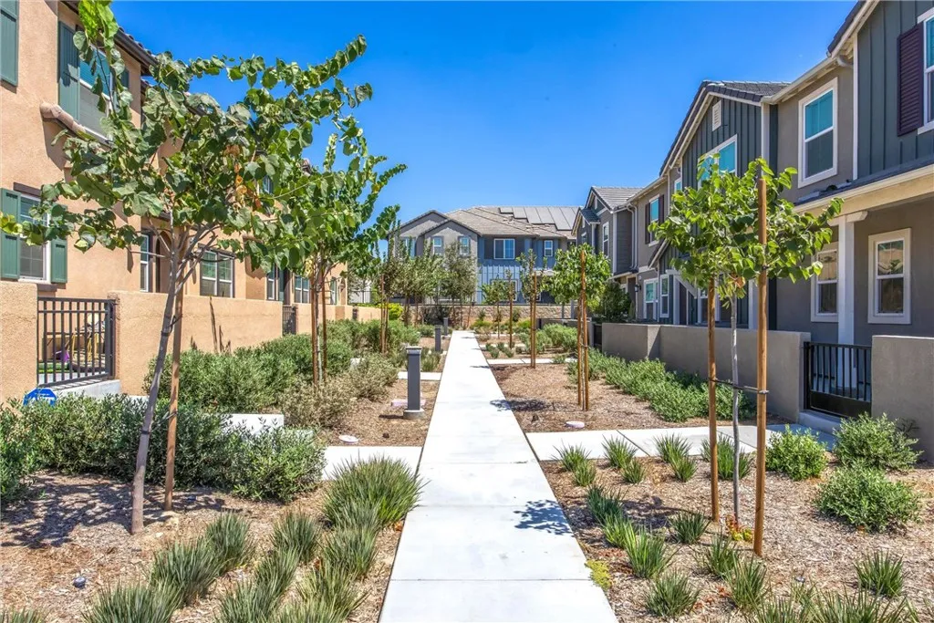4229 E Carmel Privado, Ontario, California 91761 — photo 5