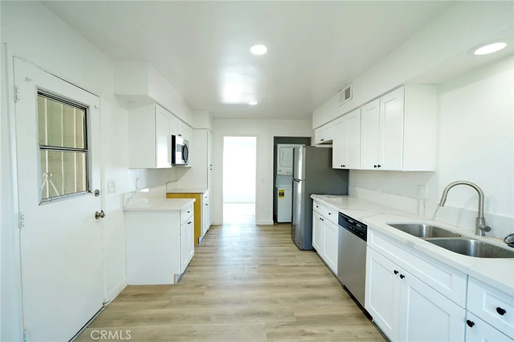 6304 Riley, Riverside, California 92509 — photo 5