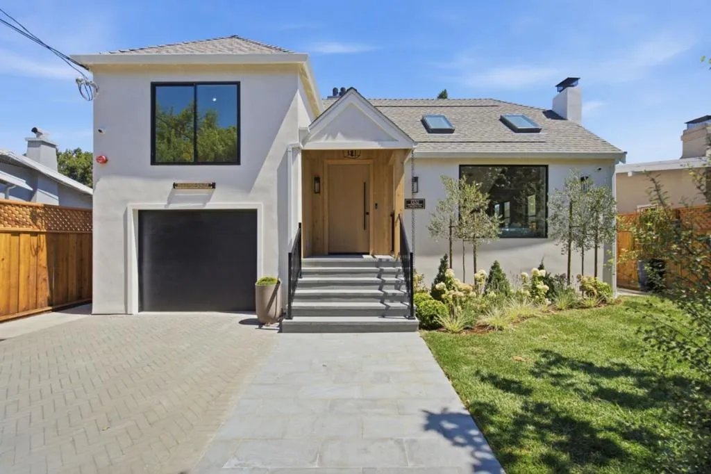 1232 Capuchino Ave