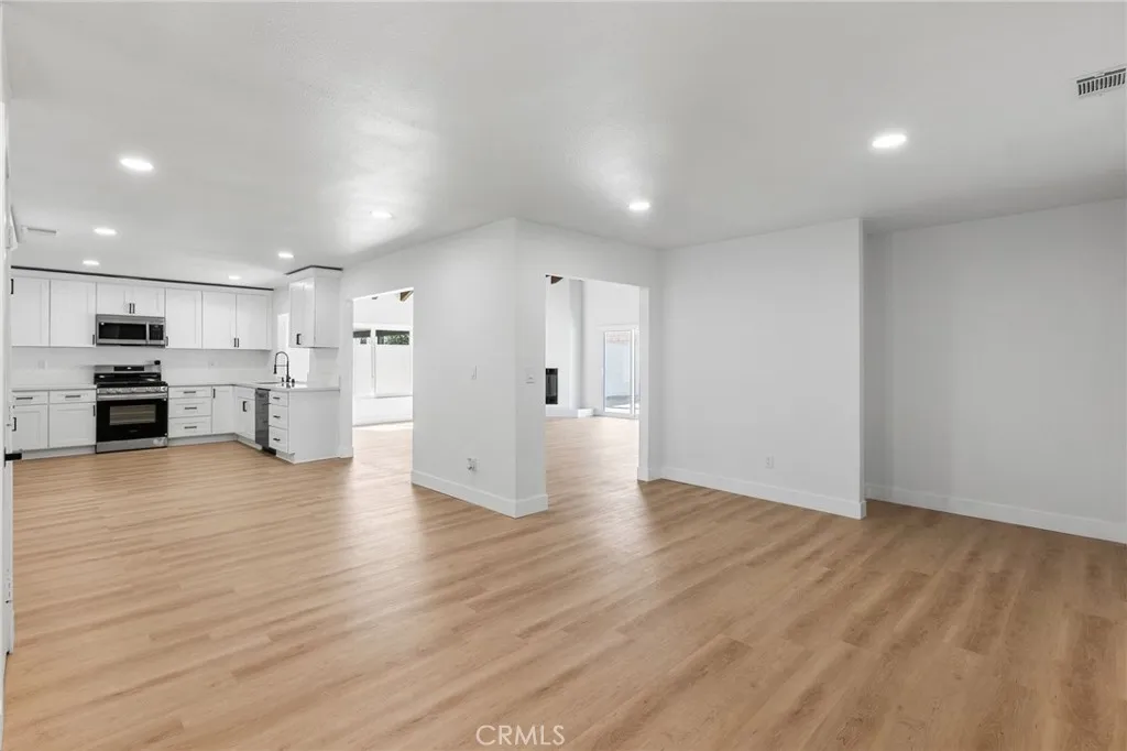 1529 E Hazeltine Street, Ontario, California 91761 — photo 5