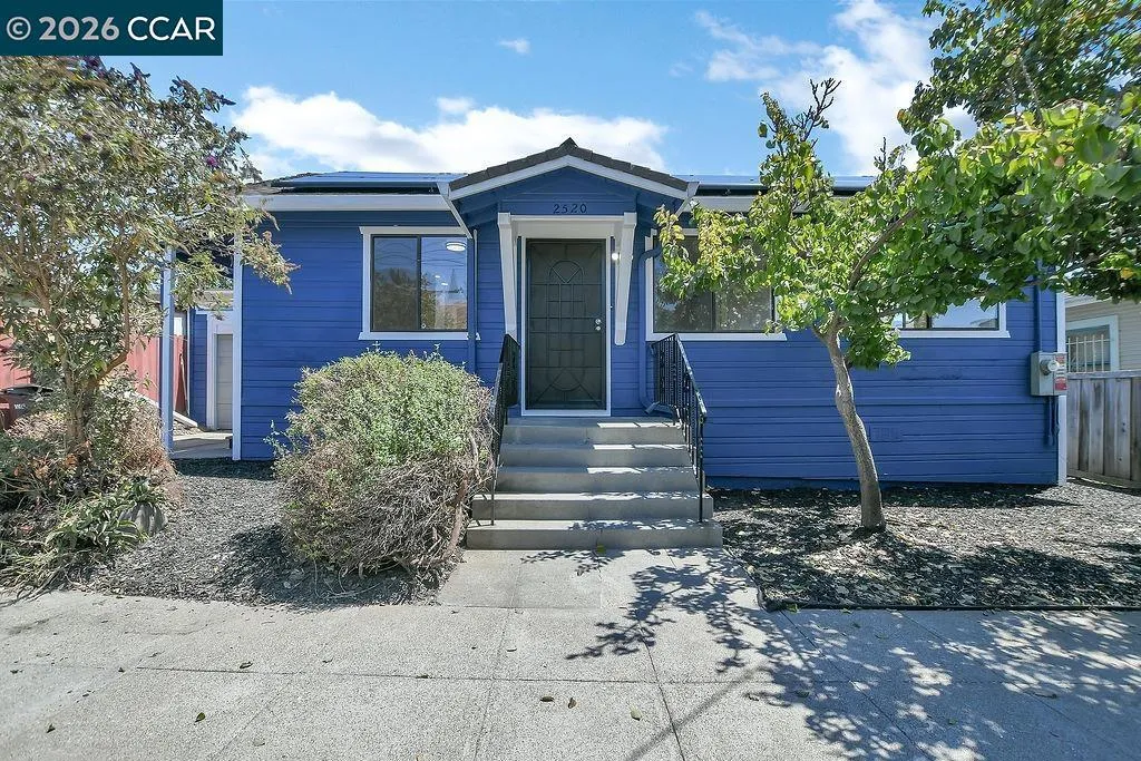 2520 Harrington Ave
