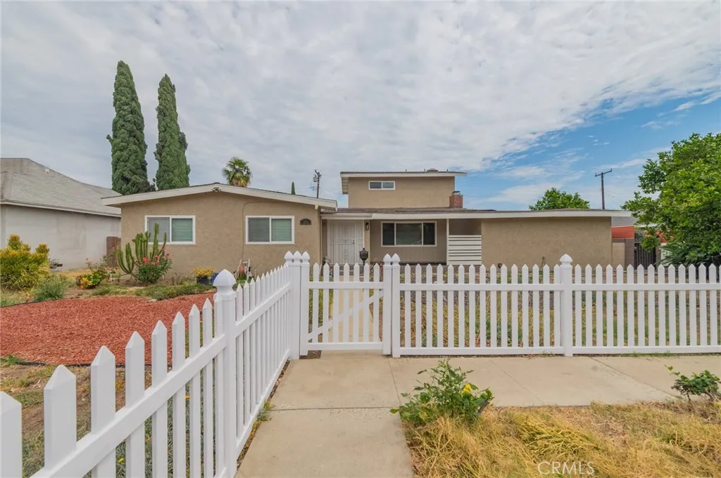1334 S Glendora Ave