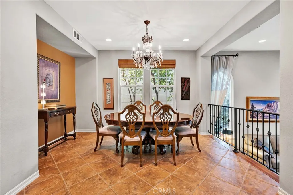 1407 Williamsburg St Street, Tustin, California 92782 — photo 5