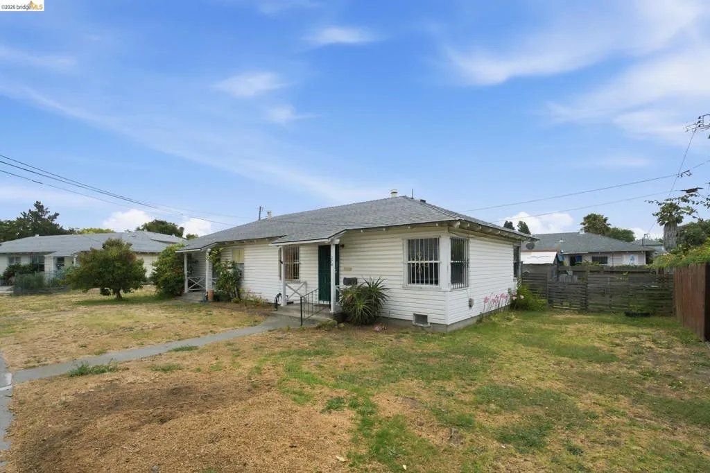274 Collins, Richmond, California 94801-3473 — photo 5
