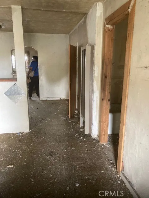 9811 S Vermont, Los Angeles, California 90044 — photo 4