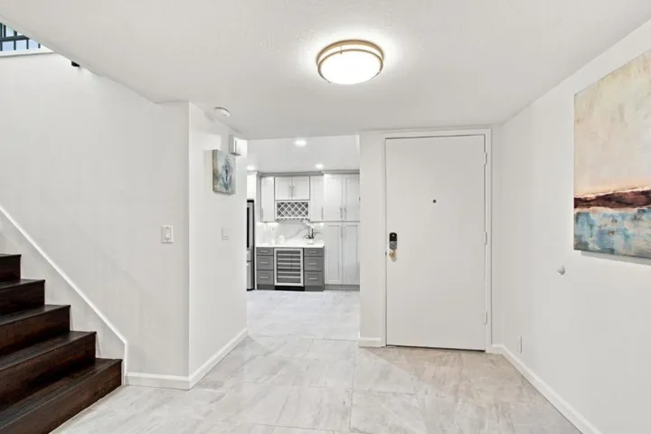 22890 Cricket Hill Road, Cupertino, California 95014 — photo 4
