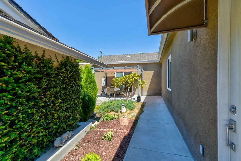 Side Walkway
