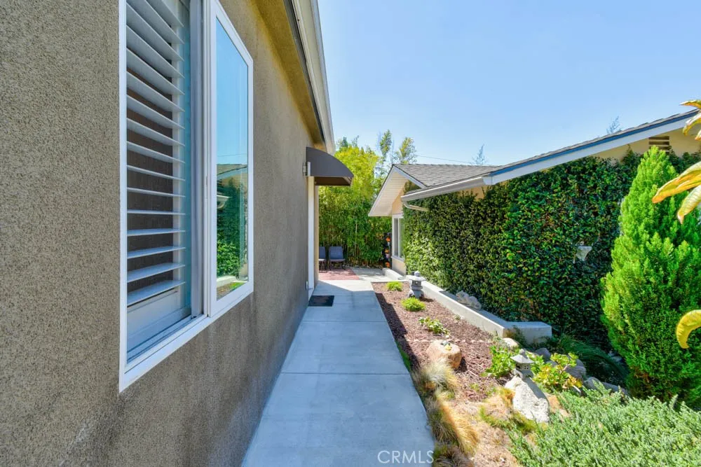Side Walkway