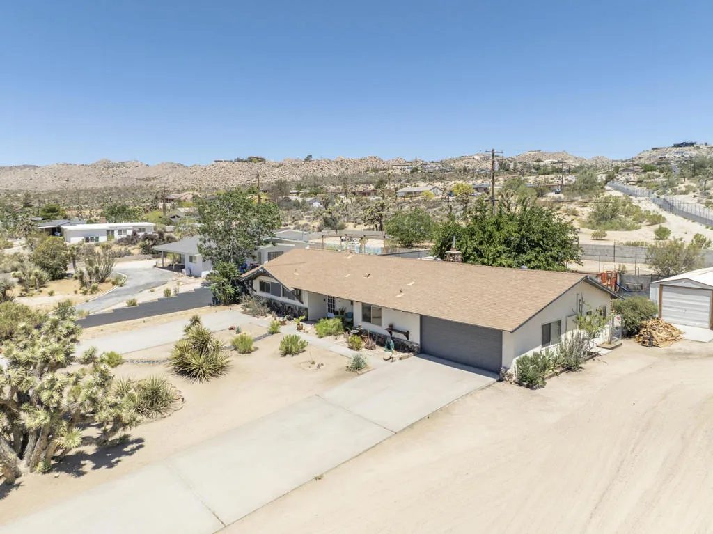 57530 Warren Way, Yucca Valley, California 92284 — photo 5